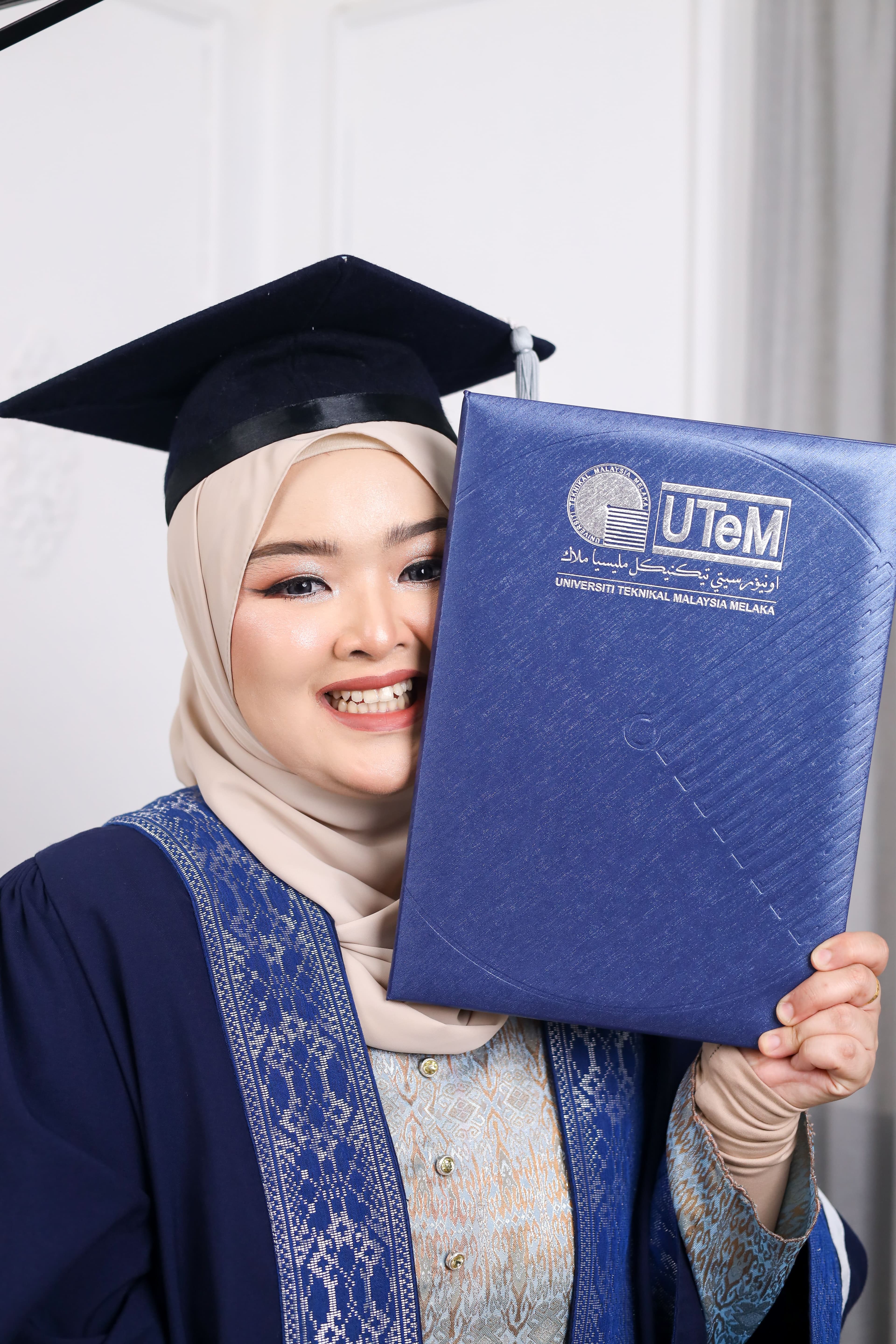 Convocation portrait with formal pose