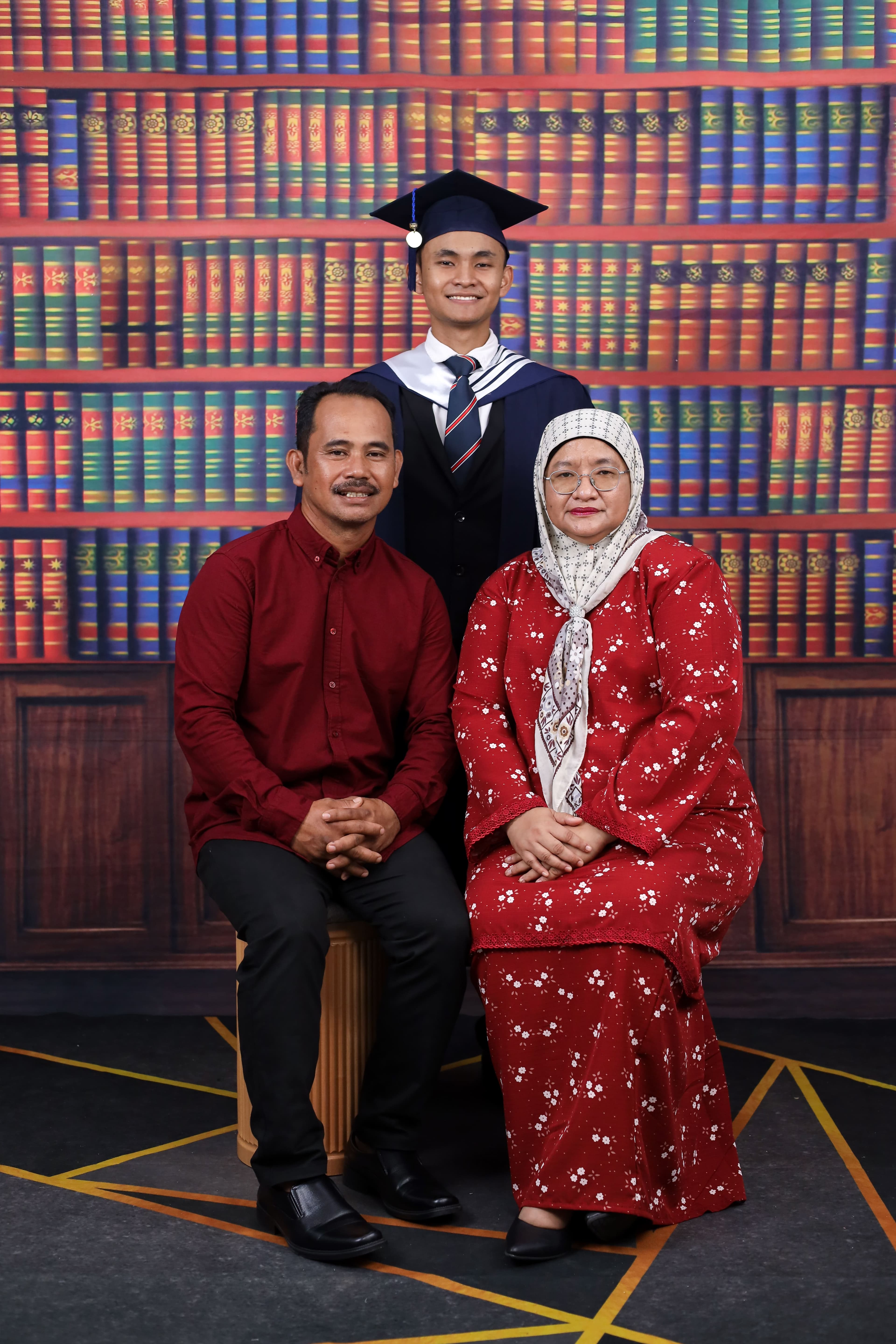Convocation portrait with family-ready styling